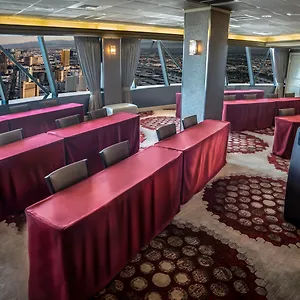 Курортный комплекс The Strat Hotel, Casino & Tower Лас-Вегас
