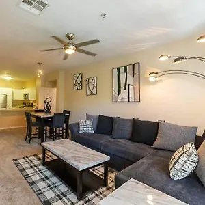 Lovely 2br/2ba!5min To Disney! Angelstadium! Hondacenter. Anaheim