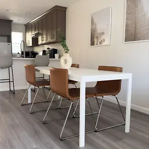 Modern Retreat 1 Mi. From Anaheim
