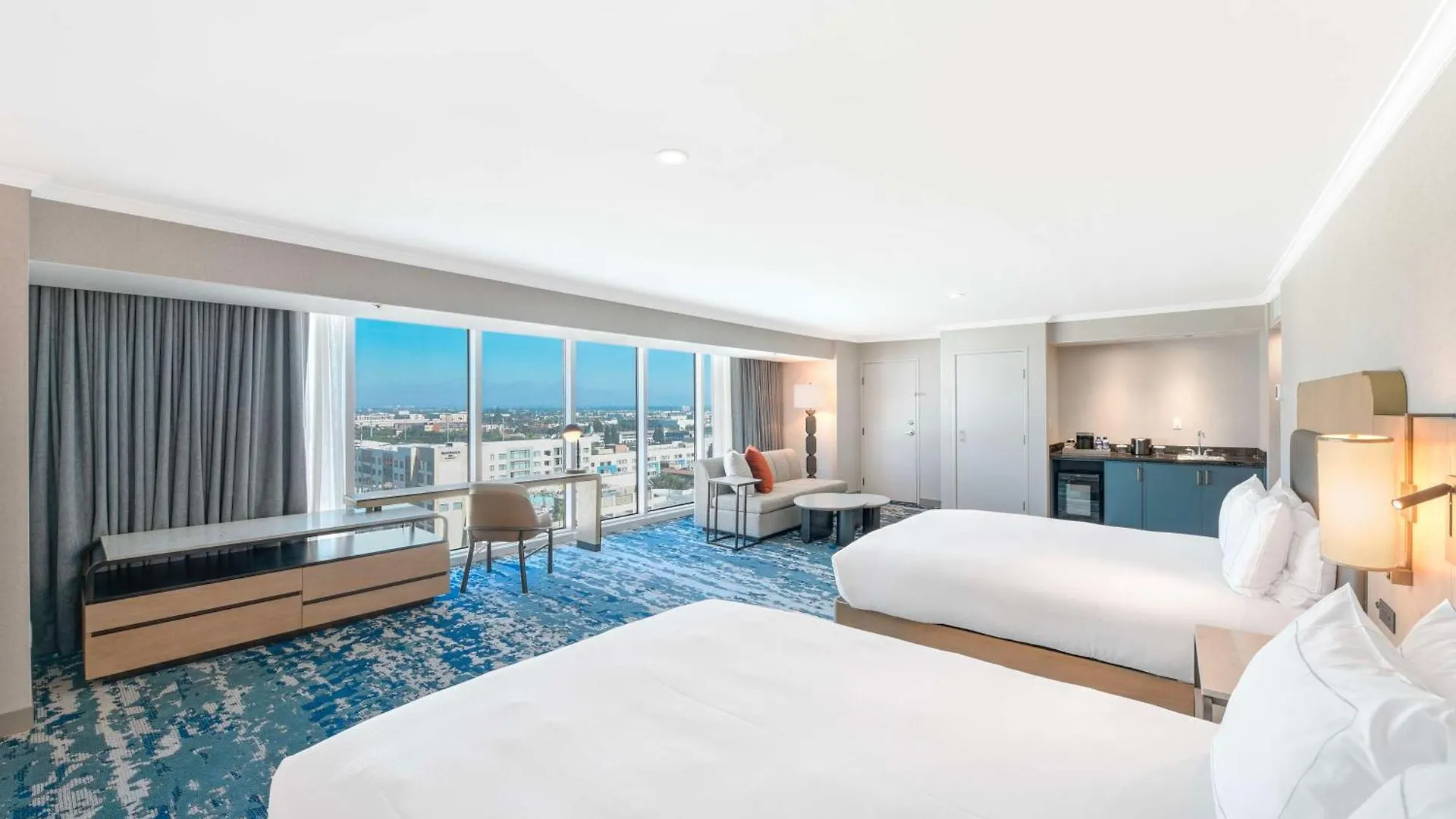 Hilton Anaheim Hotel