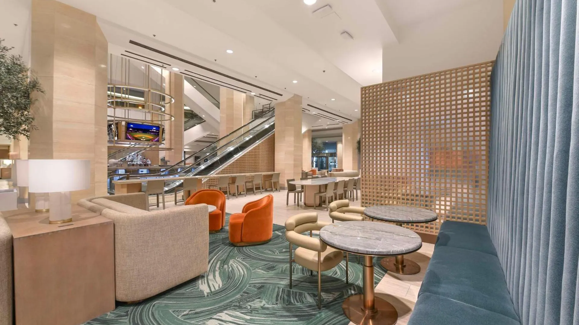 Hilton Anaheim Hotel