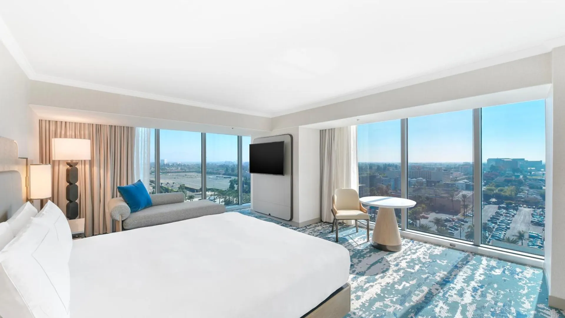 Hilton Anaheim Hotel