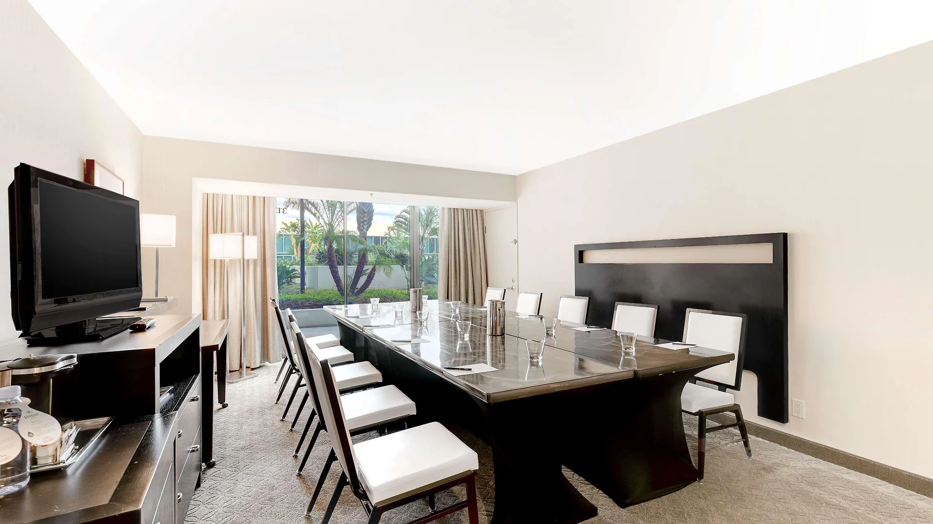 Hilton Anaheim Hotel