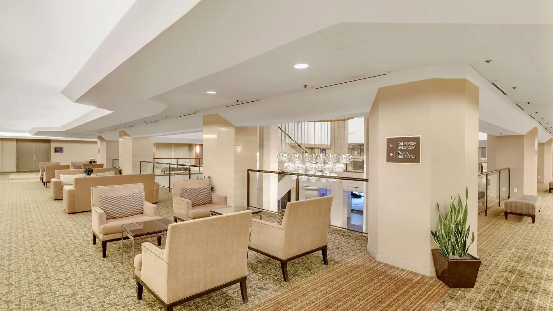 Hilton Anaheim Hotel