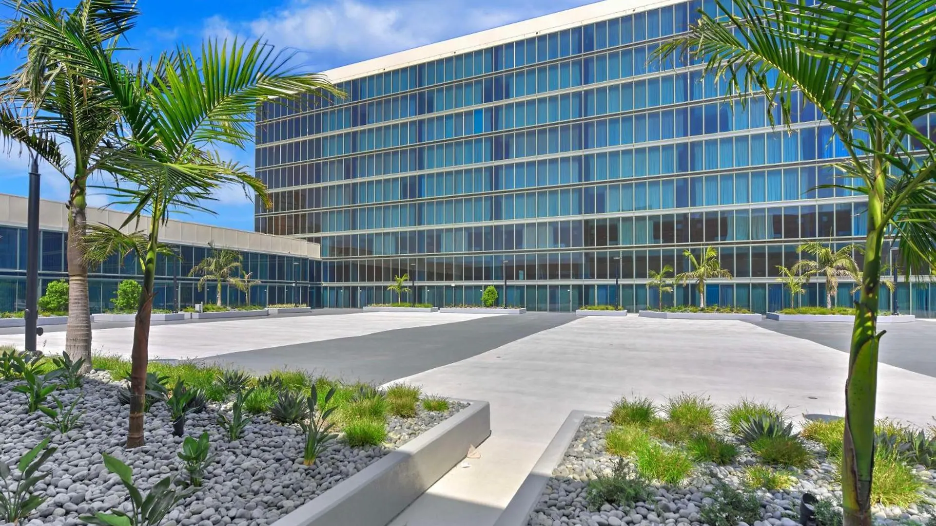 Hilton Anaheim Hotel