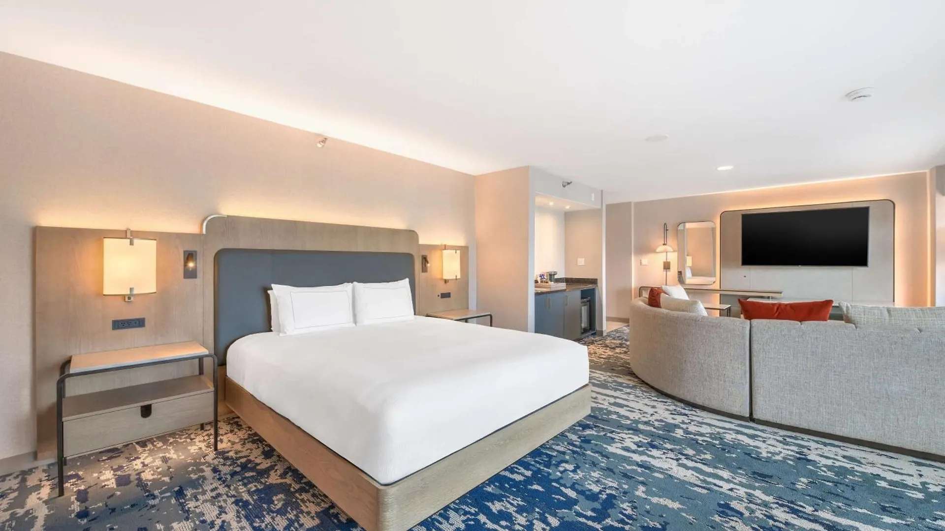 Hilton Anaheim Otel