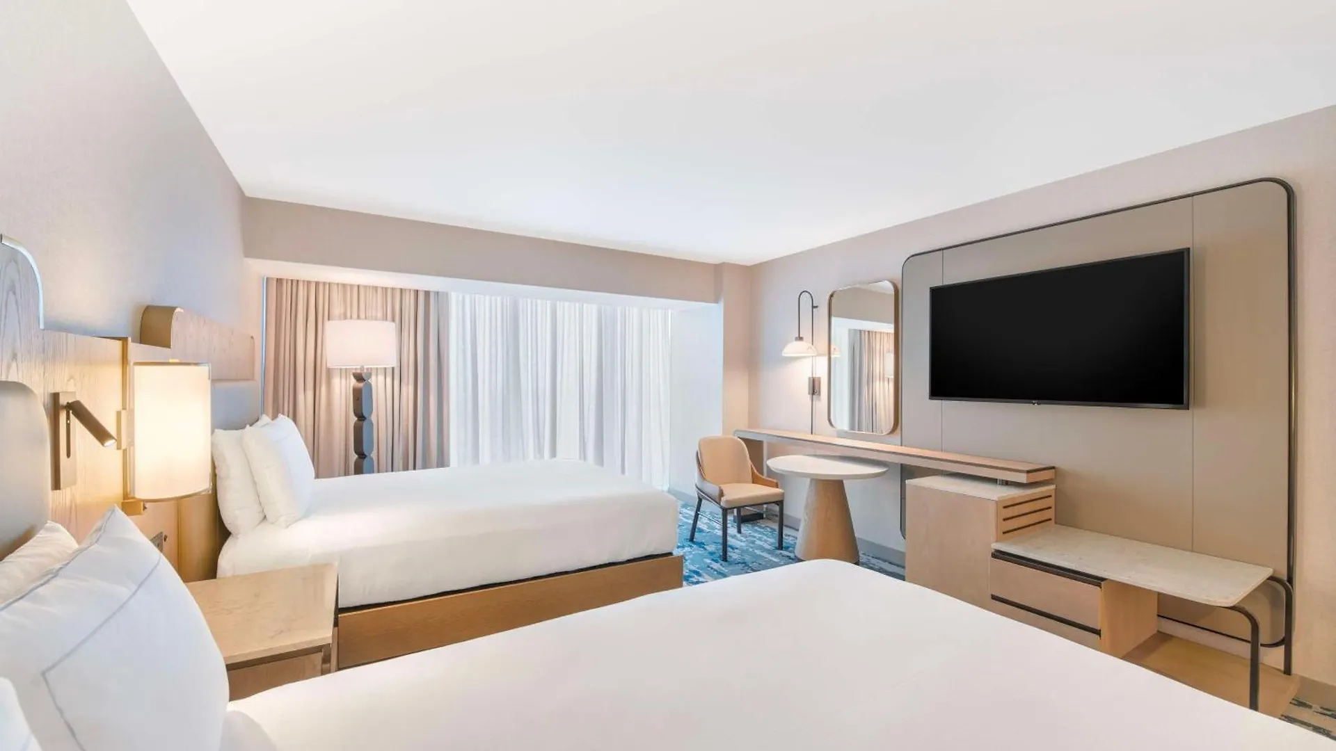 Hilton Anaheim Hotel