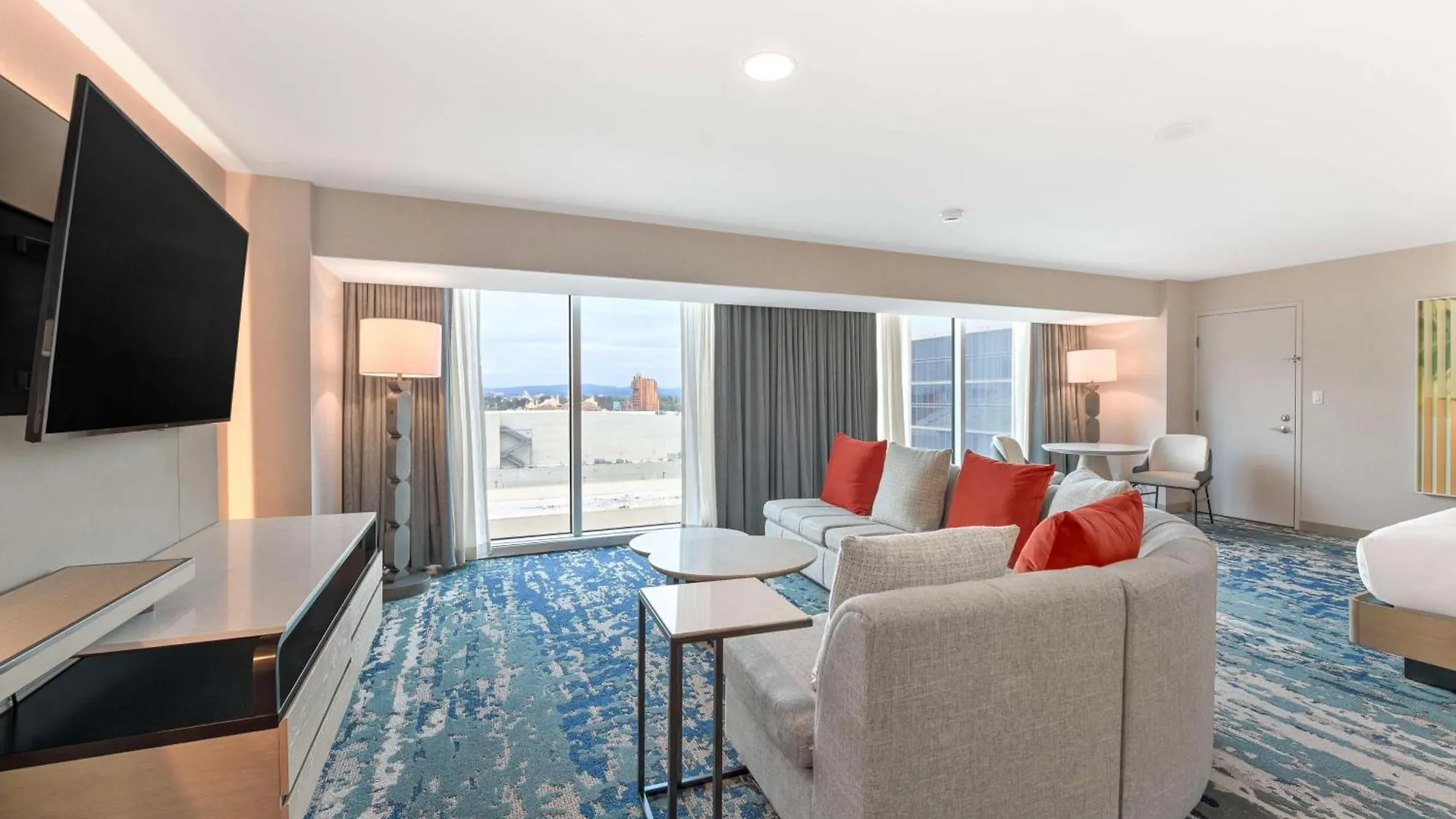 Hilton Anaheim Hotel